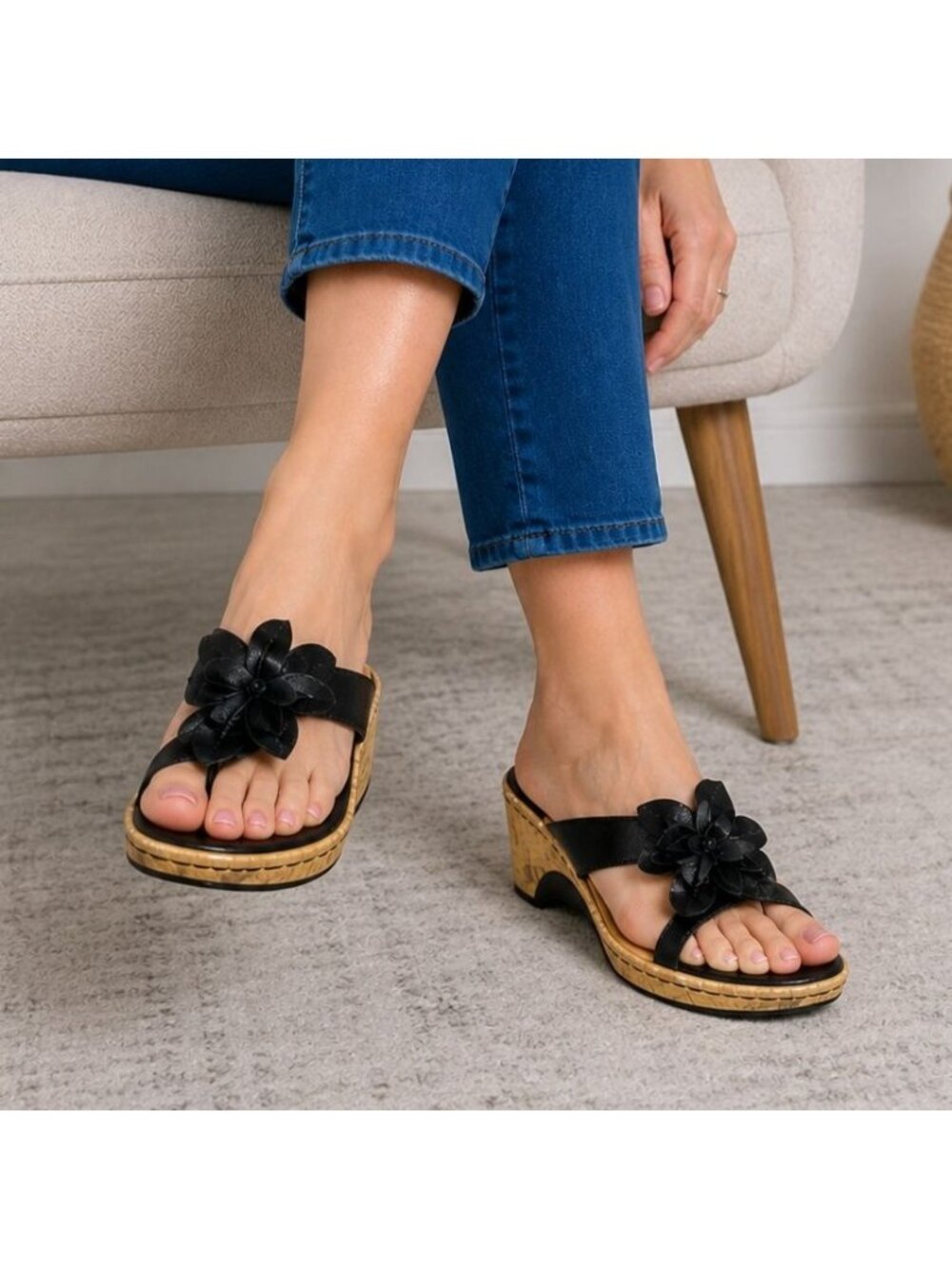 Bjorndal Womens Lana Wedge Sandal Leather Flower Thong Slip On Slide Size 9.5